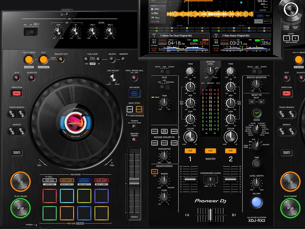 Vue de dessus du Pioneer XDJ-RX3, deck gauche, section centrale et bas de l’écran