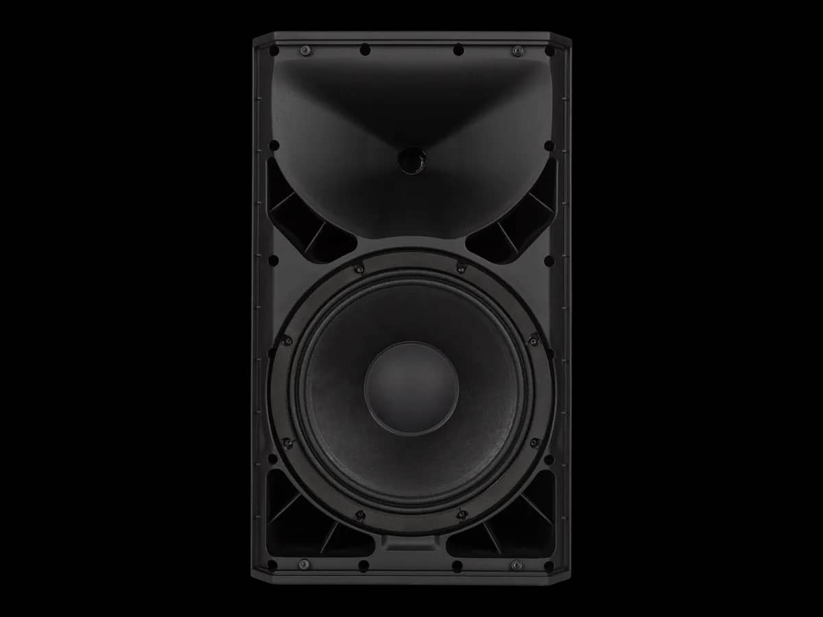 Enceinte RCF ART 912-A sans sa grille, pavillon d’aigus et haut-parleur de 12 pouces
