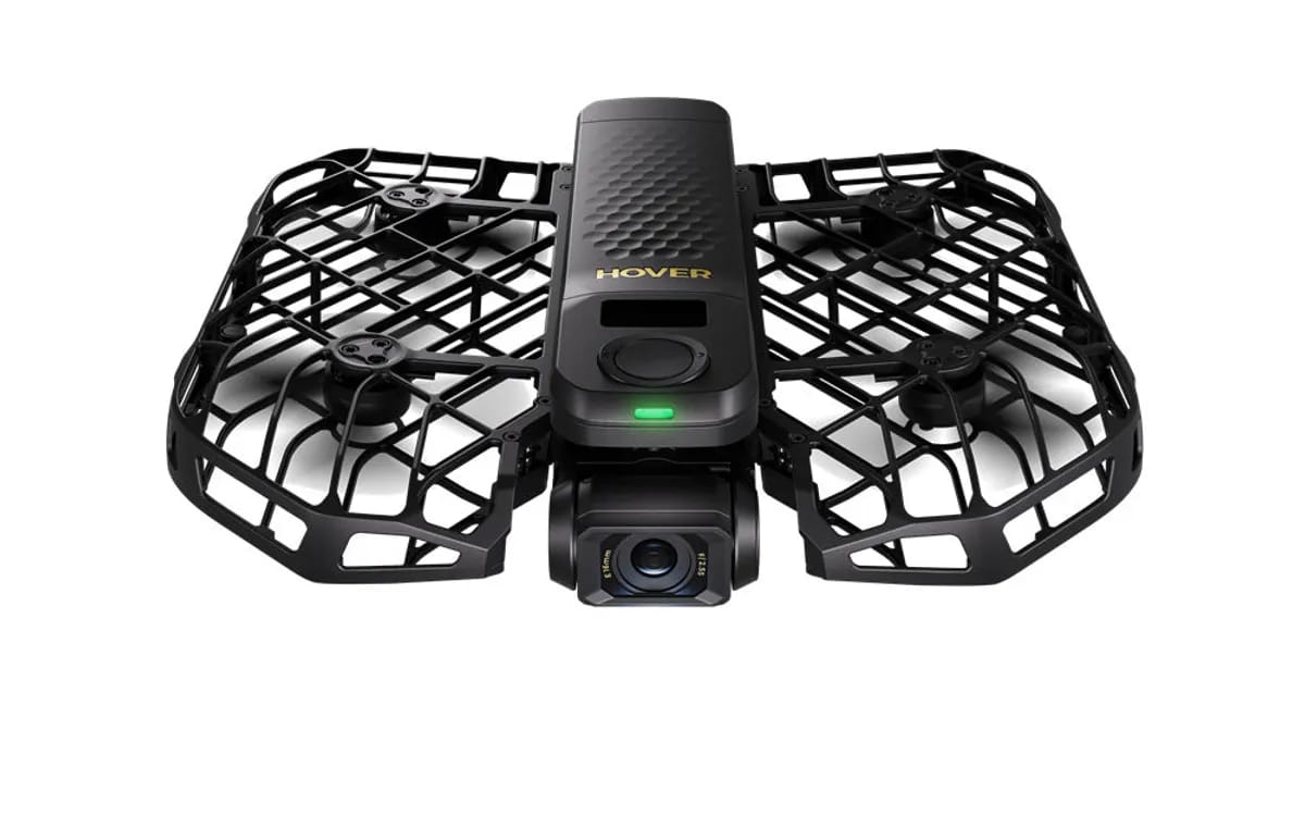 Le drone HOVERAir X1 PROMAX replié, avec sa cage de protection noire