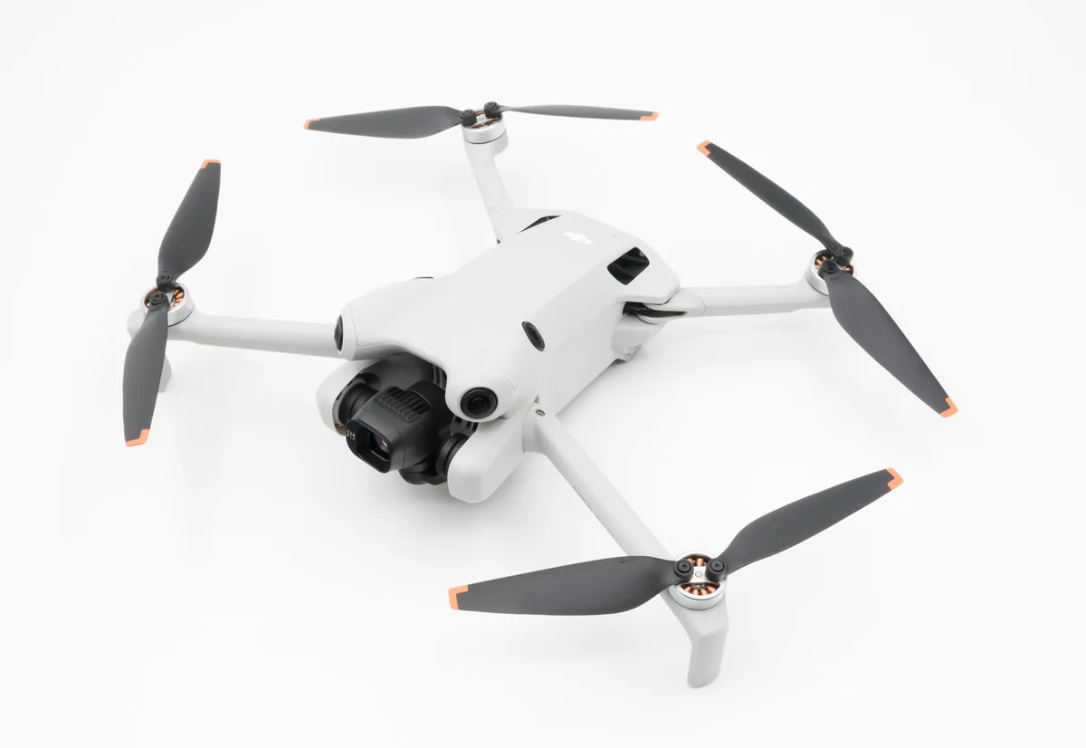 DJI Mini 4 Pro : le drone compact idéal pour vos vacances