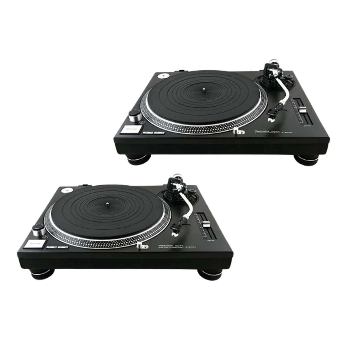Paire de platines Technics SL-1210 MK2 noires vues de trois quarts, bras en S et plateau en aluminium
