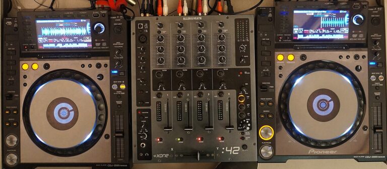 Pioneer XDJ-RX3 : le contrôleur DJ tout-en-un idéal en location