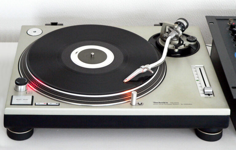 Technics SL-1210 MK2 : pourquoi cette platine est une légende du DJ