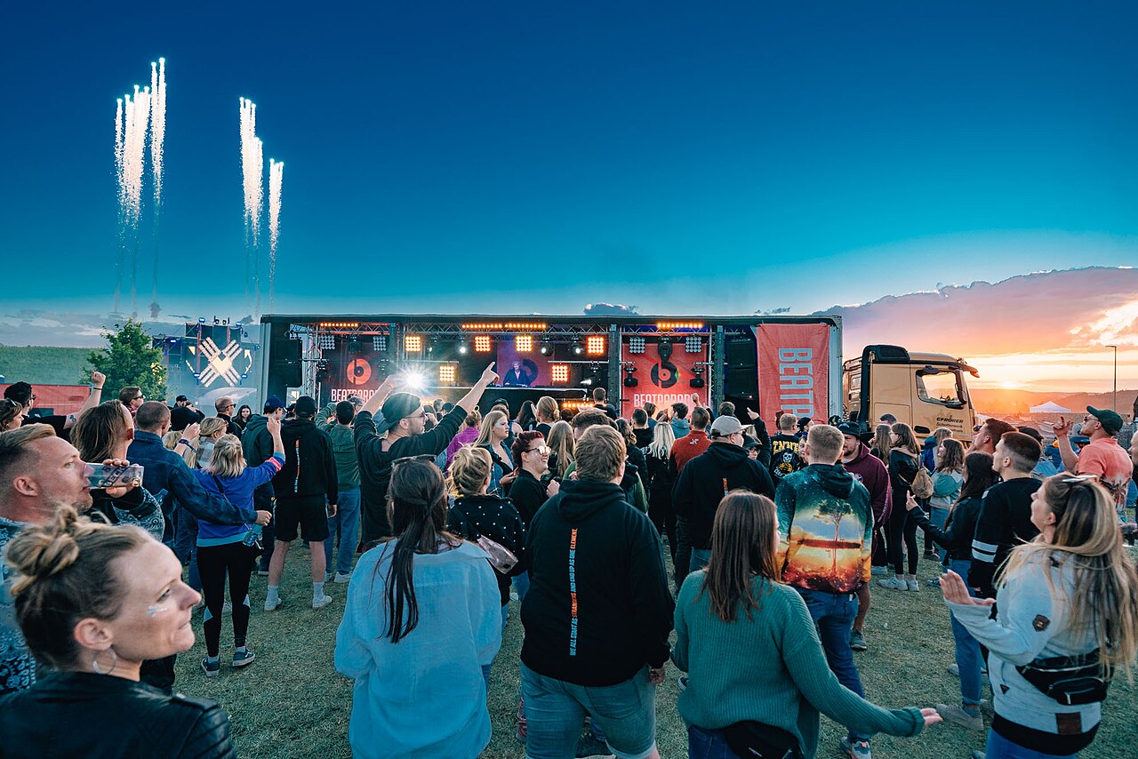 Festivals électro été 2026 en France : le calendrier complet